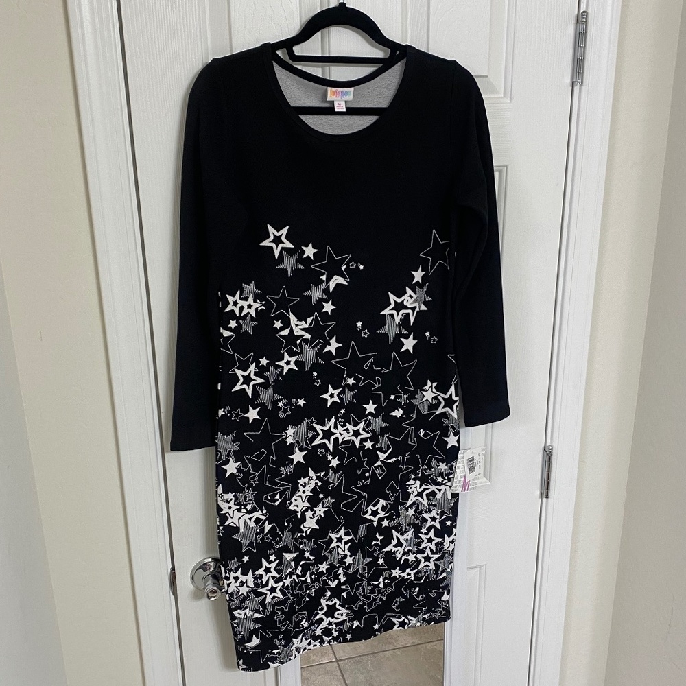 NWT - LulaRoe Debbie Dress - M